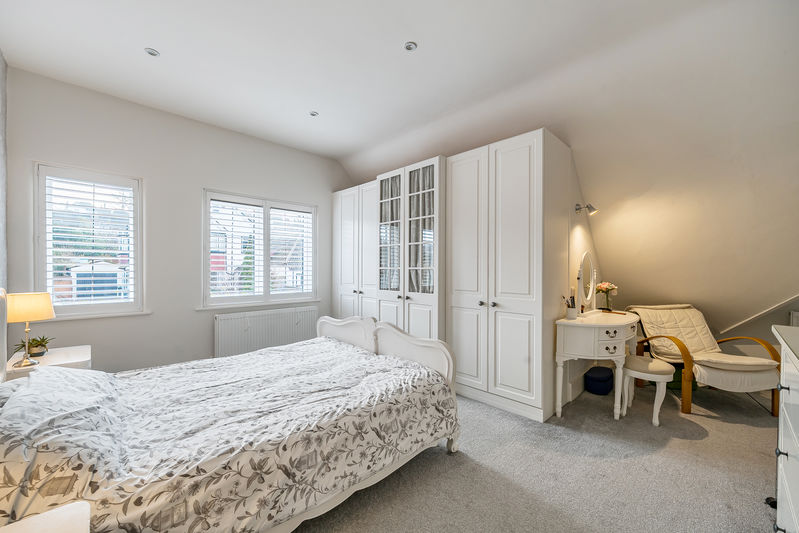 Bedroom- click for photo gallery